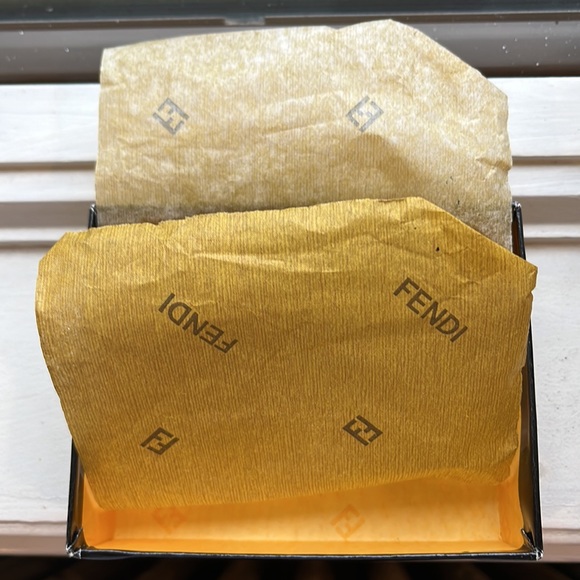 Fendi key/card case - Picture 7 of 13